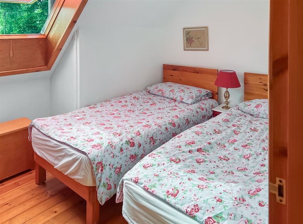 Twin bedroom at Tigh An Droma Lodge in Whiting Bay, Isle Of Arran