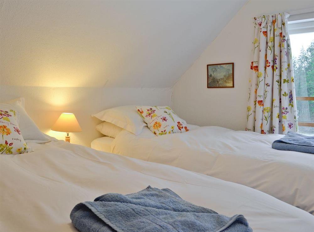 Relaxing twin bedroom at Tigh na Caoiraich in Invergarry, Tomdoun, Inverness-Shire