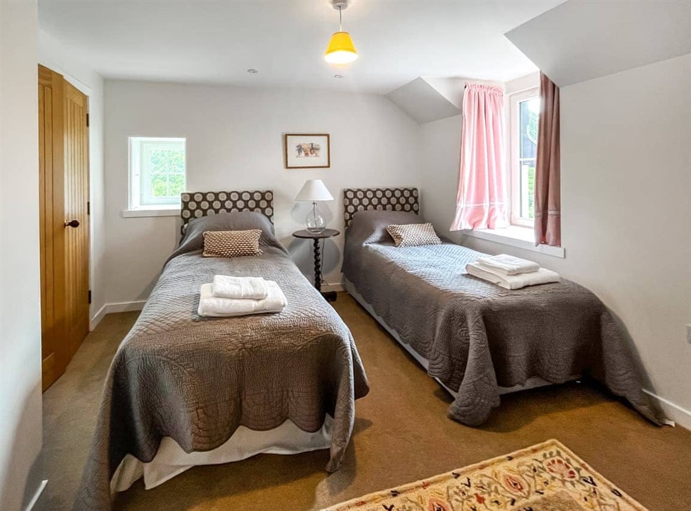 Twin bedroom