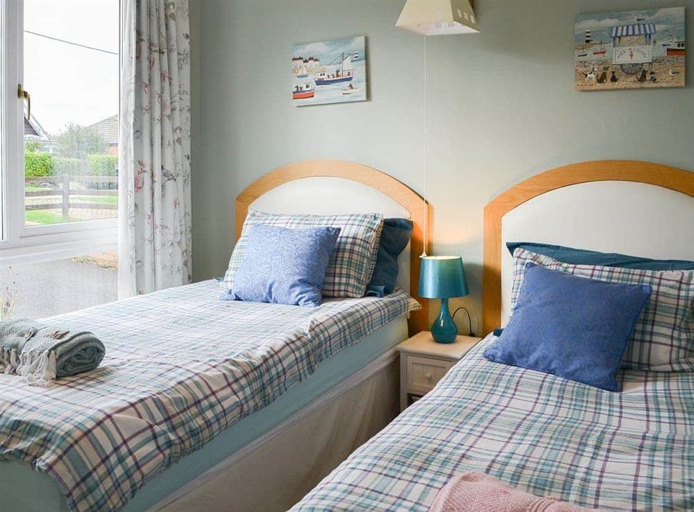 Twin bedroom (photo 3) at Tigh Na Mara in Hunmanby Gap, near Filey, North Yorkshire