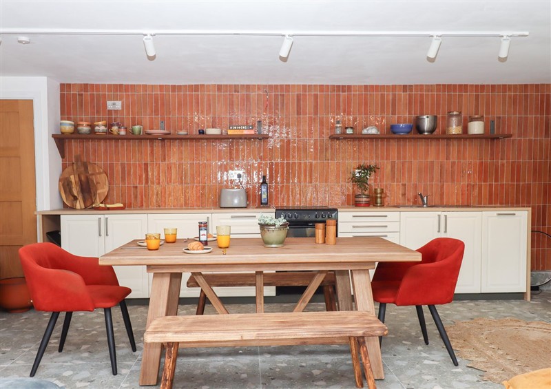 The dining room at Tigley Meadow Coach House, Dartington