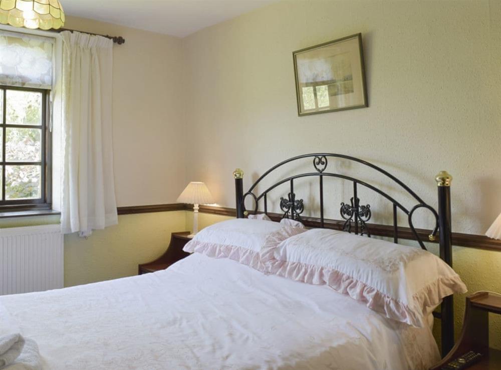 Relaxing double bedroom at Tillet Cottage in Oulton Broad, near Lowestoft, Suffolk