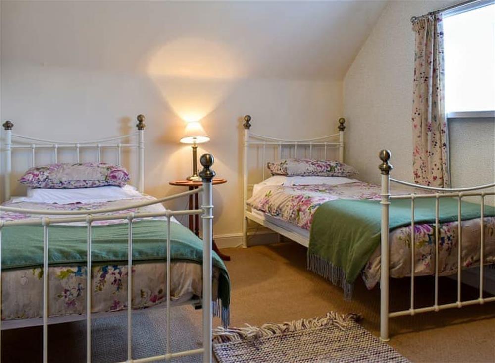 Twin bedroom at Tillys Cottage in Goathland, Great Britain