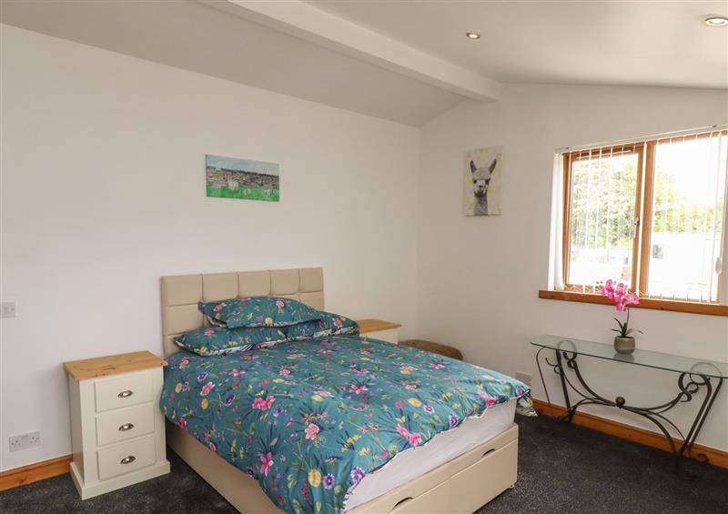 Bedroom at Tillys Lodge, Tickhill