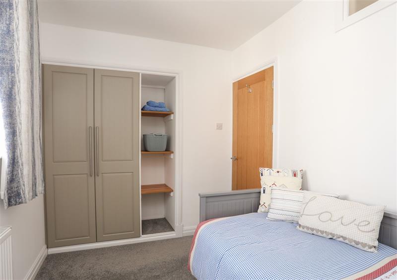 This is a bedroom at Tinkers Patch, Benllech