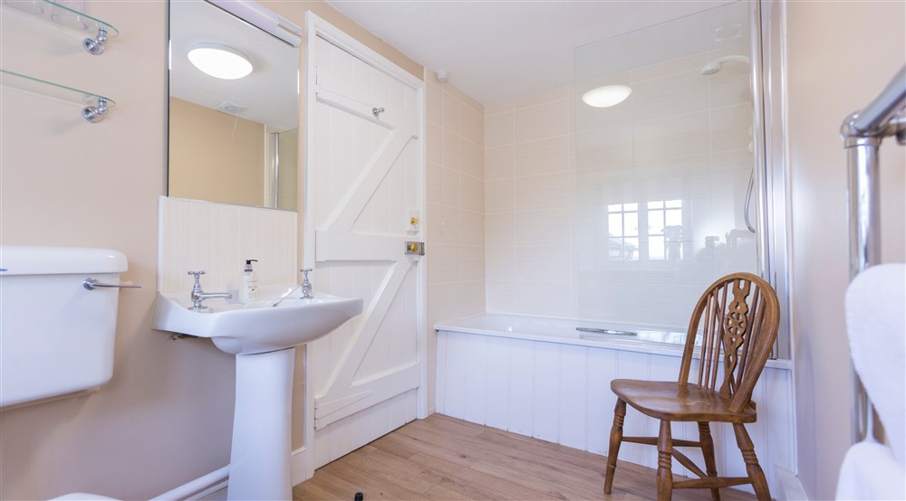 The bathroom (photo 2) at Tippett's in Lanteglos-by-fowey, Cornwall