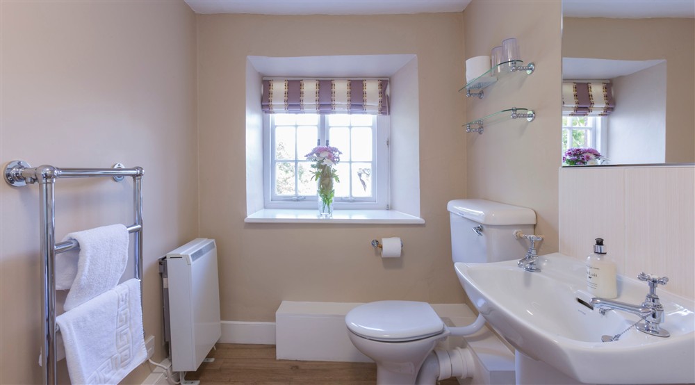 The bathroom at Tippett's in Lanteglos-by-fowey, Cornwall