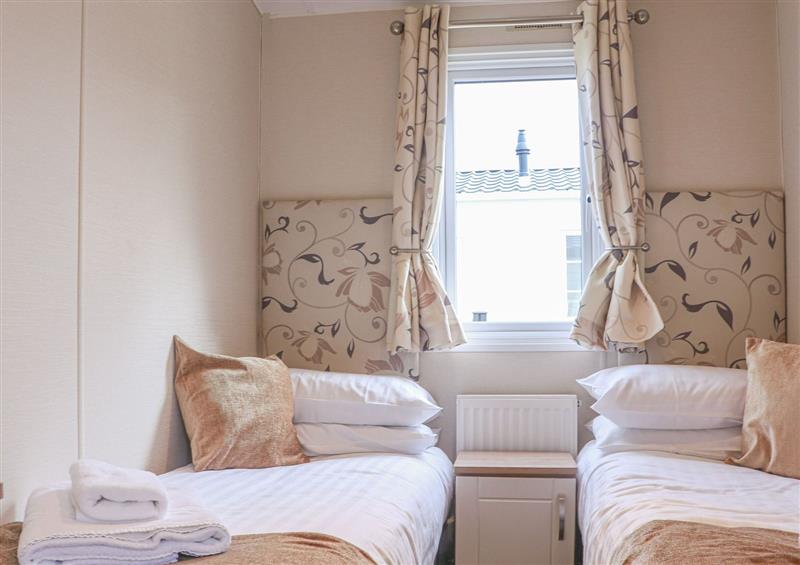 A bedroom in Tiptoes Lodge at Tiptoes Lodge, Borwick near Carnforth
