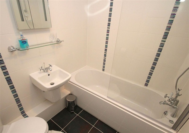 The bathroom at Tobys Quay, Falmouth