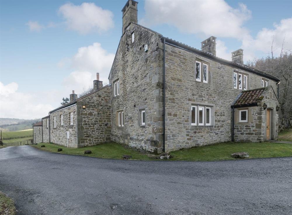 Stunning detached holiday property (photo 2) at Todds Pasture in Hawnby, near Helmsley, North Yorkshire