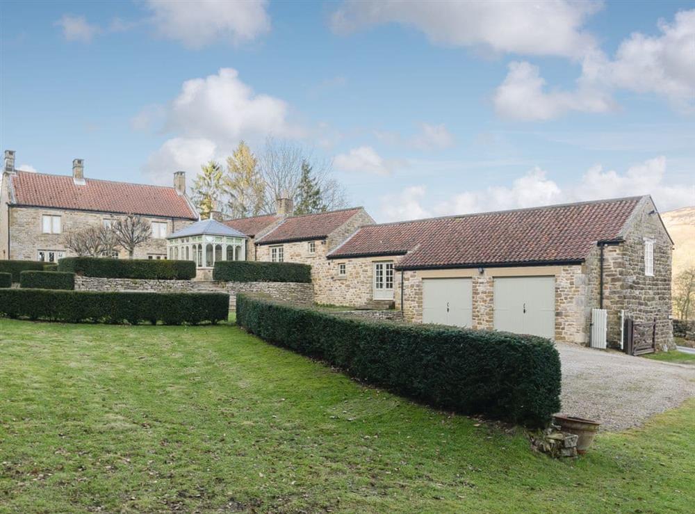 Stunning detached holiday property (photo 3) at Todds Pasture in Hawnby, near Helmsley, North Yorkshire