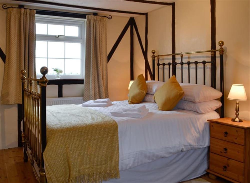 Double bedroom at Tollgate Cottage in Blythburgh, near Southwold, Warwickshire