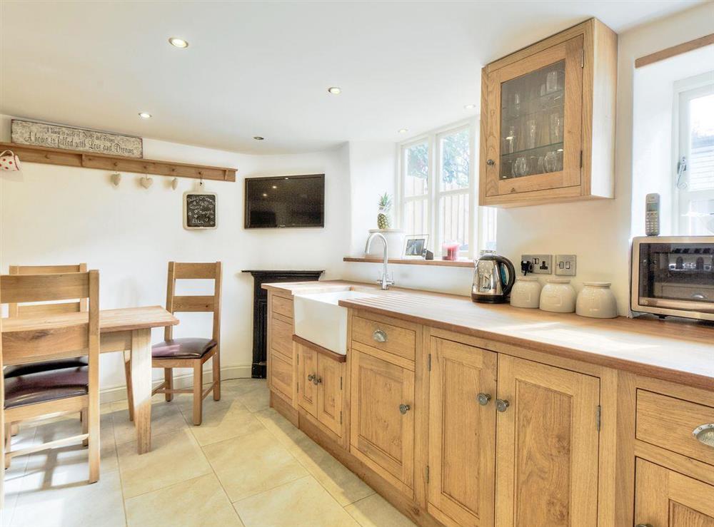 Magnificent kitchen/breakfast room at Tom Cottage in Wing, near Oakham, Leicestershire