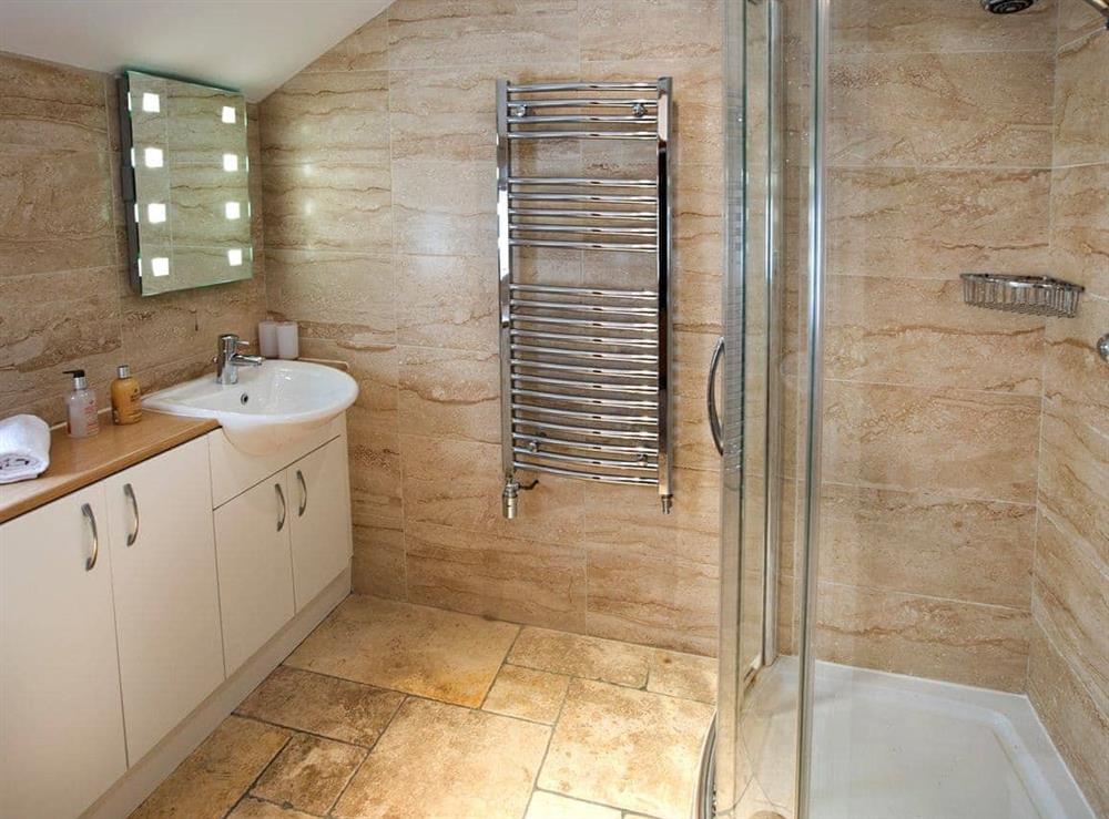 En-suite shower room at Tommys Cottage in Keswick, Cumbria