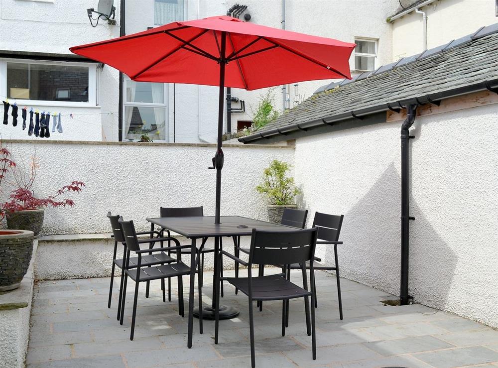 Sitting-out-area at Tommys Cottage in Keswick, Cumbria
