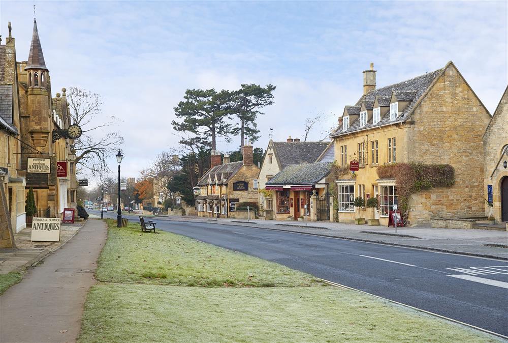 Broadway High Street