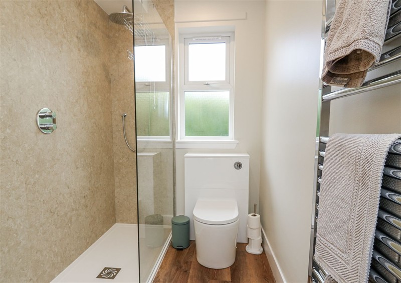 Bathroom at Top Cottage, Cupar
