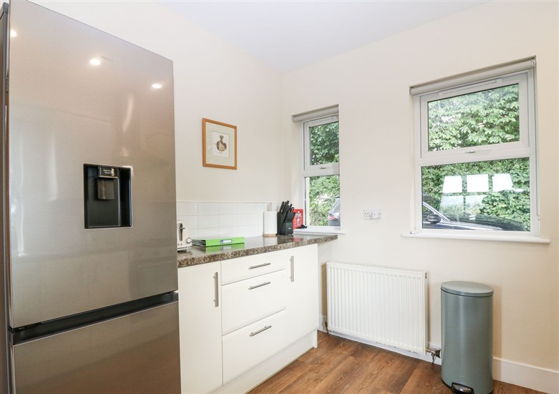 The kitchen (photo 2) at Top Cottage, Cupar