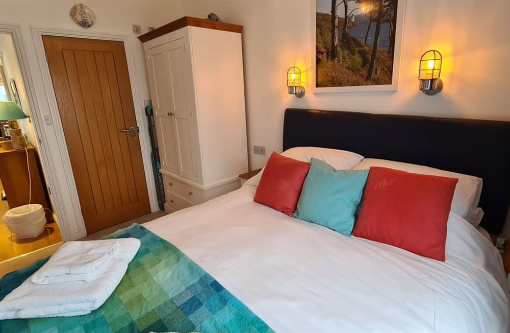 Bedroom (photo 6) at Top Deck in Portscatho, Cornwall