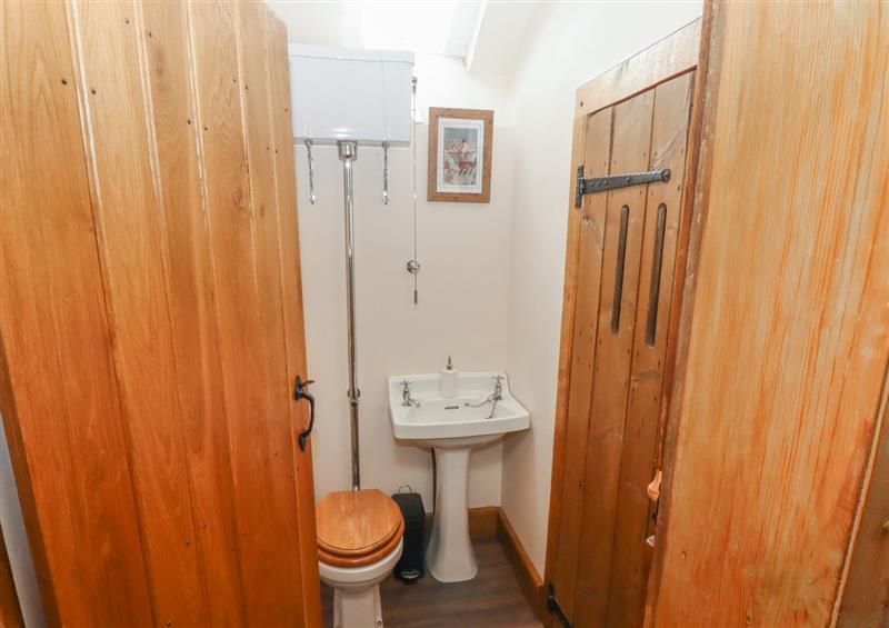 The bathroom at Top Farm House, Knockin