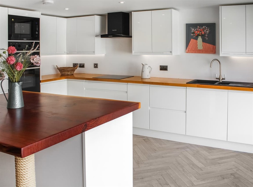 Kitchen (photo 2) at Top House in Falmouth, Cornwall