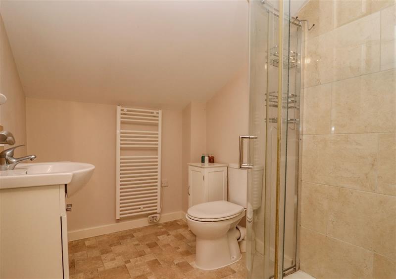 This is the bathroom (photo 2) at Top Lodge, Llanvair-Discoed near Penhow