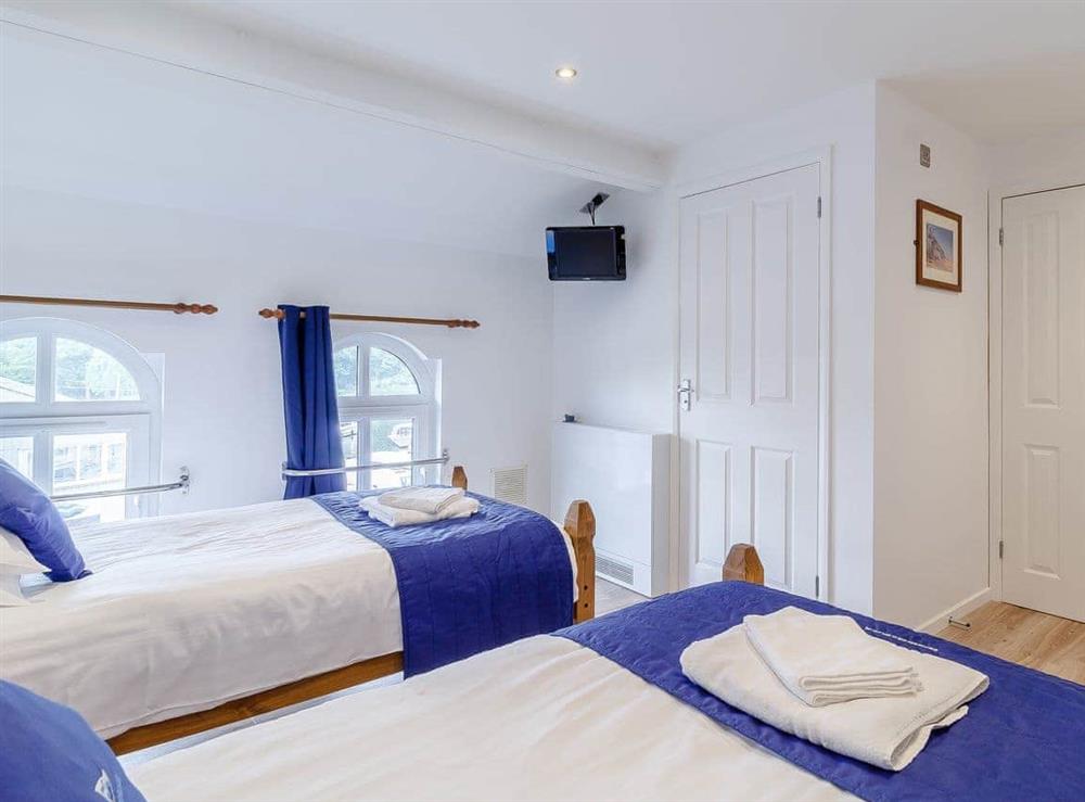 Twin bedroom (photo 4) at Top Sail in Wroxham, Norfolk