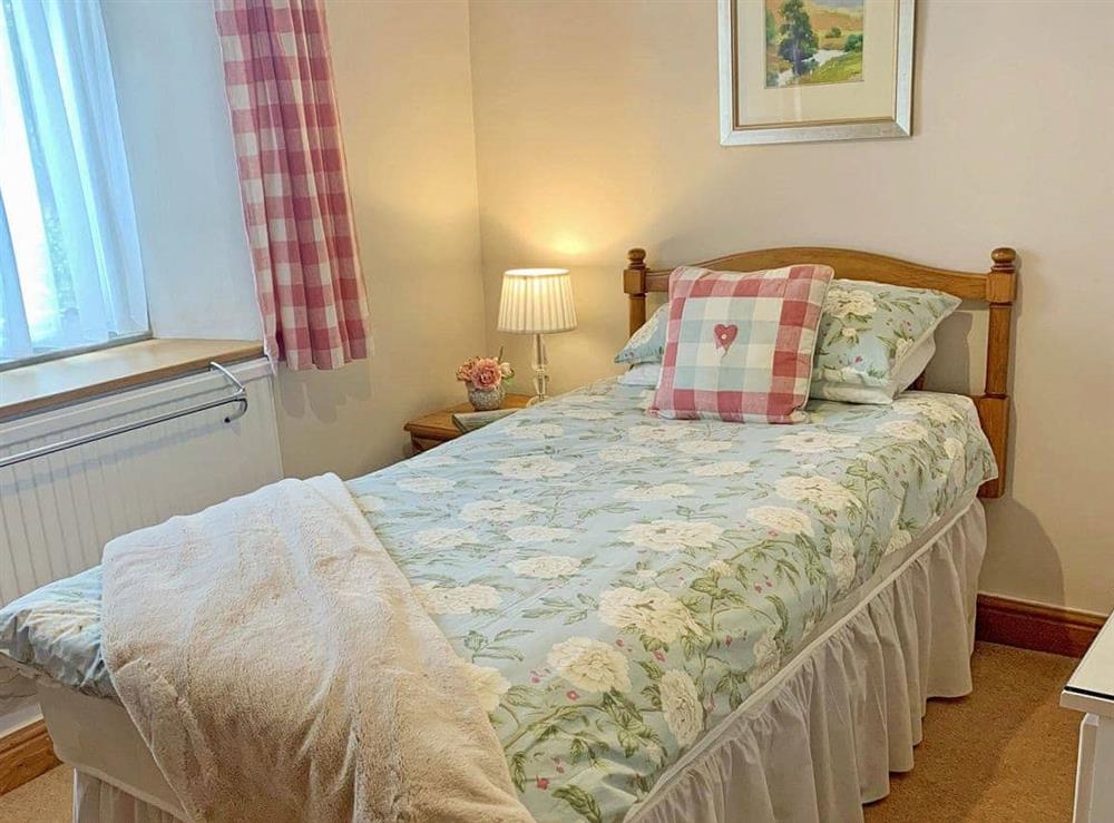 Cosy single bedroom at Tophams Laithe in Conistone with Kilnsey, Grassington, North Yorkshire