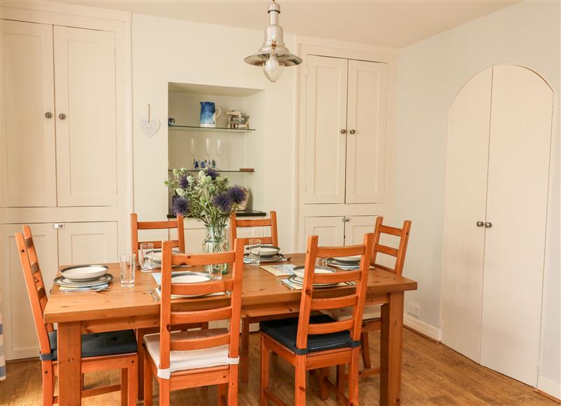 The dining room at Tor Cottage, Salcombe