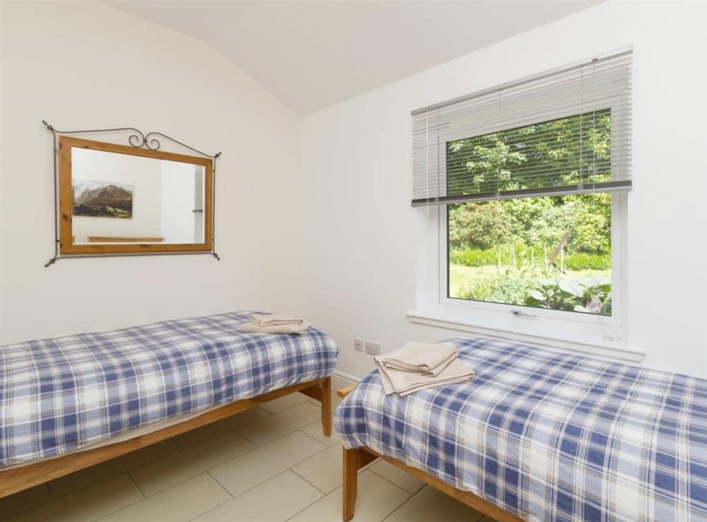Cosy twin bedroom at Torfern in Corpach, near Fort William, Inverness-Shire