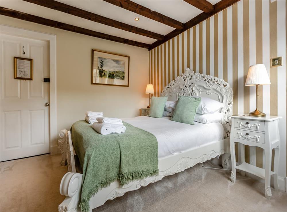 Double bedroom (photo 4) at Tormaukin House in Glendevon, near Gleneagles, Clackmannanshire