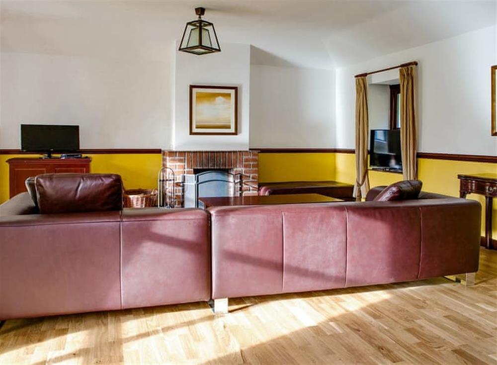 Spacious, comfortable living room at Gardeners Cottage, 