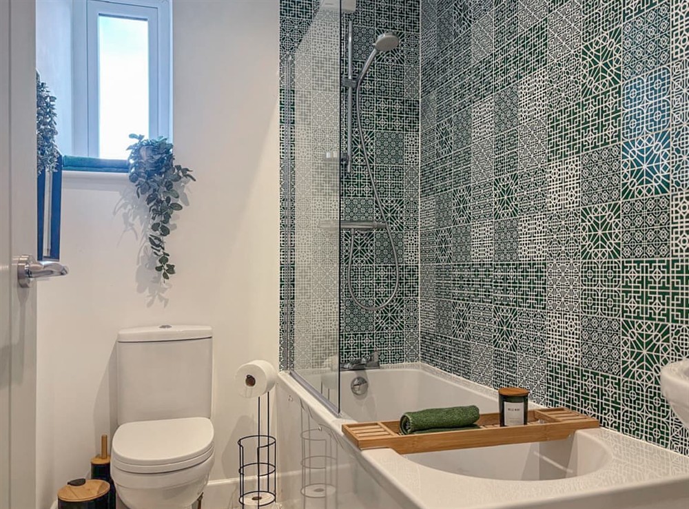 Bathroom at Tosside Fold Farm Cottage in Tosside, North Yorkshire
