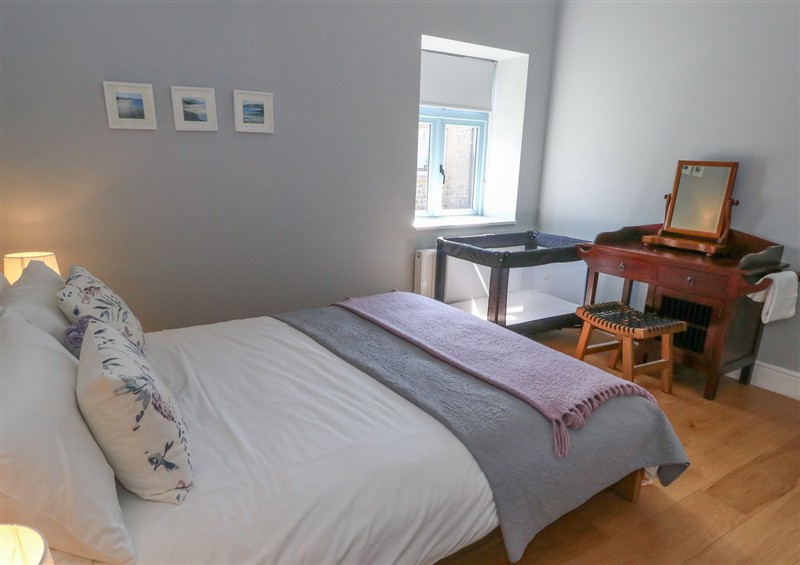 One of the 2 bedrooms at Tothery, Hooke near Beaminster