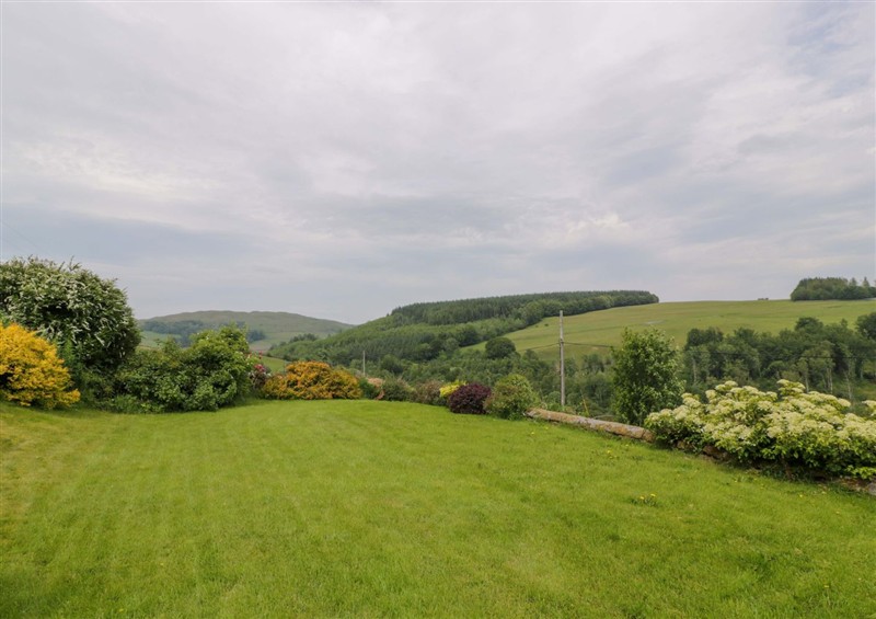 Outside (photo 3) at Townhead of Auchenbainzie, near Thornhill