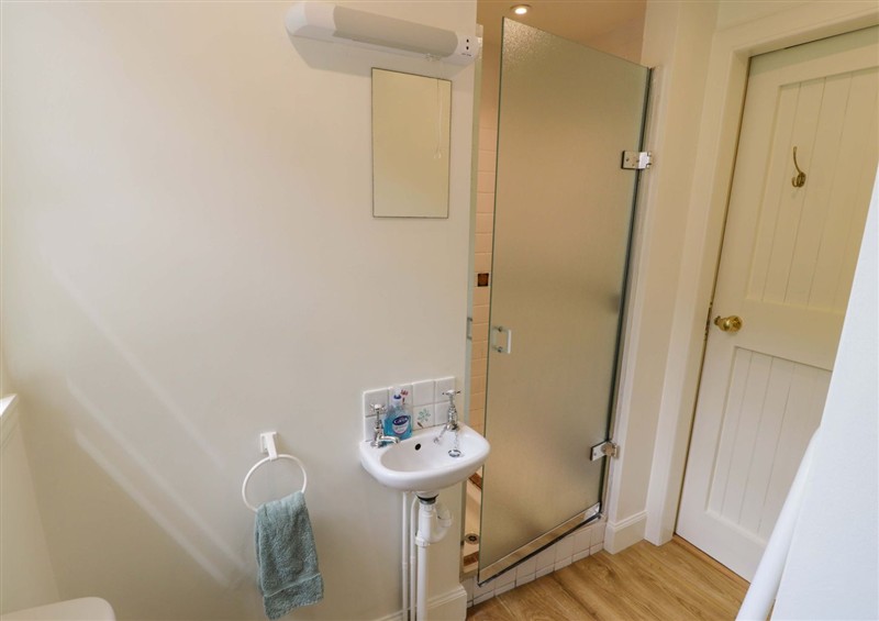 The bathroom (photo 2) at Townhead of Auchenbainzie, near Thornhill