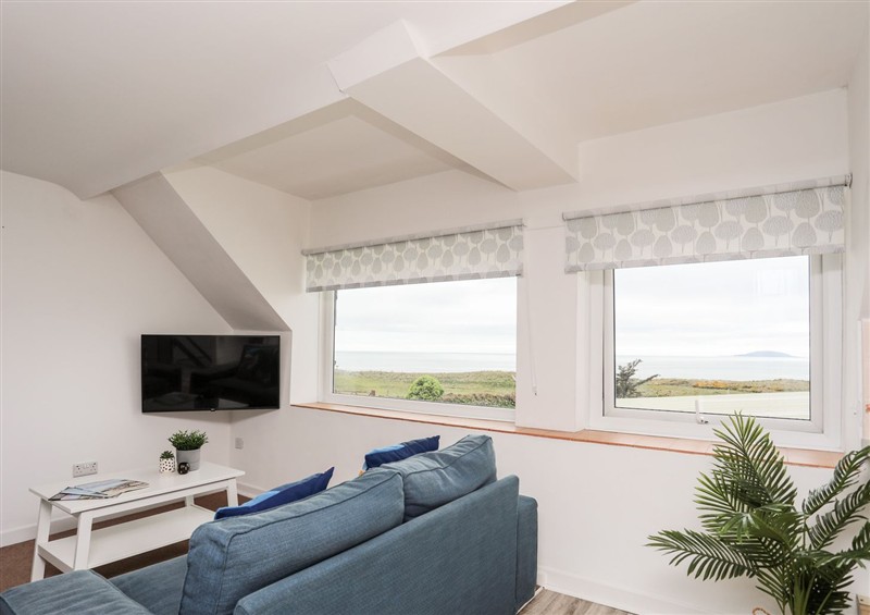 Inside at Towyn - 7 Tyn Don, Llanengan near Abersoch