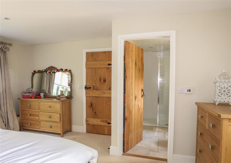 A bedroom in Traeth Yr Ora (photo 2) at Traeth Yr Ora, Dulas near Moelfre