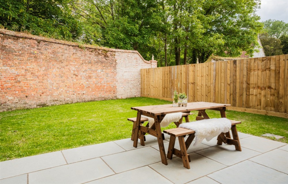 The garden (photo 2) at Trafalgar Gardens in Downton