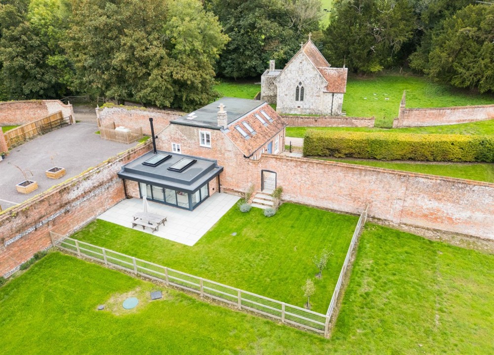 The garden (photo 5) at Trafalgar Gardens in Downton