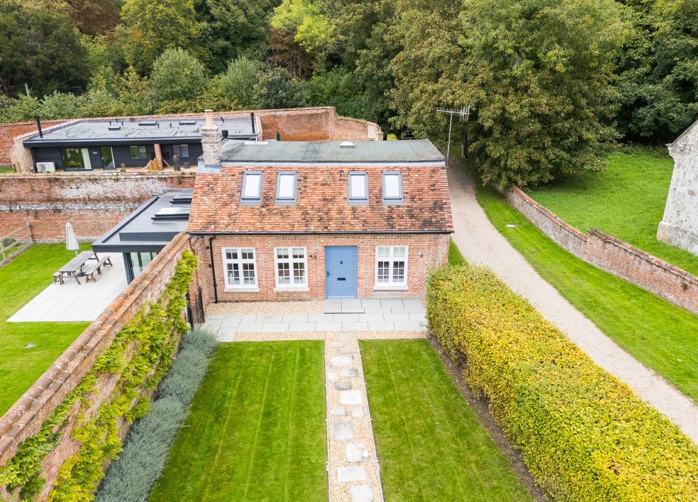 This is the garden at Trafalgar Gardens in Downton