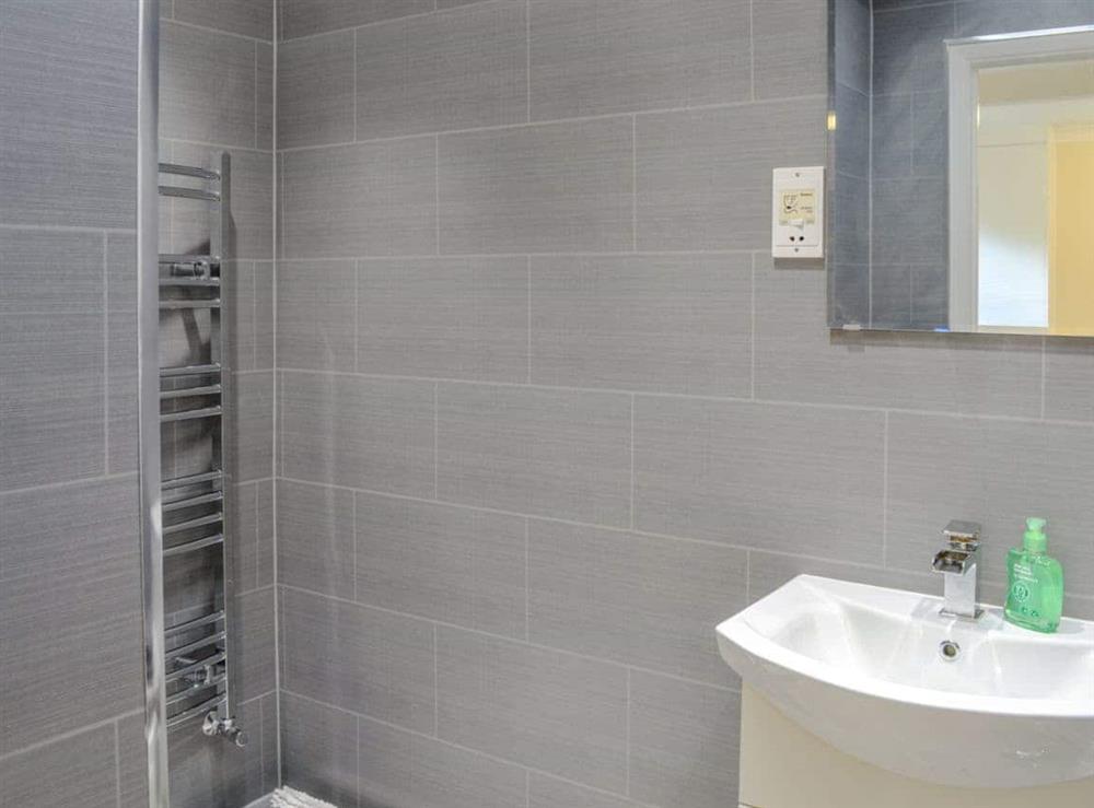 Well presented shower room at Tranquillity in North Sunderland, Seahouses, Northumberland