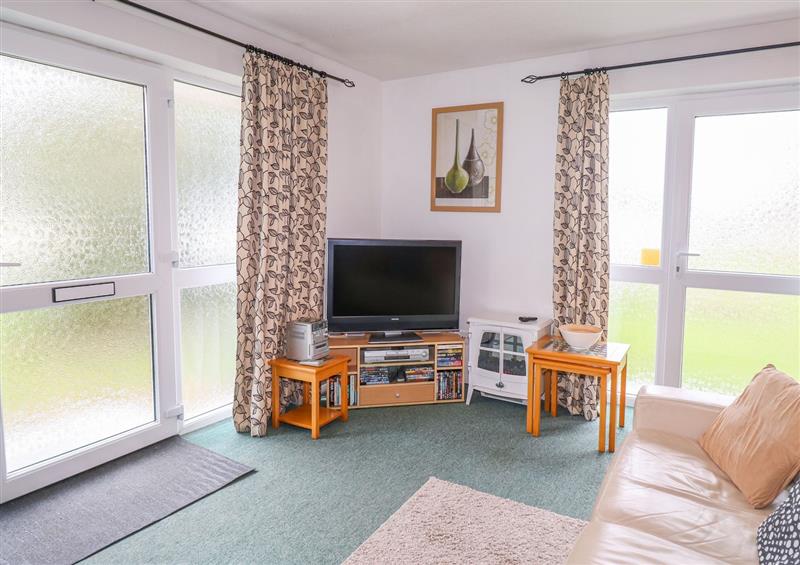 Living room (photo 2) at Tranquillity, Rosecraddoc Lodge near Liskeard, Cornwall