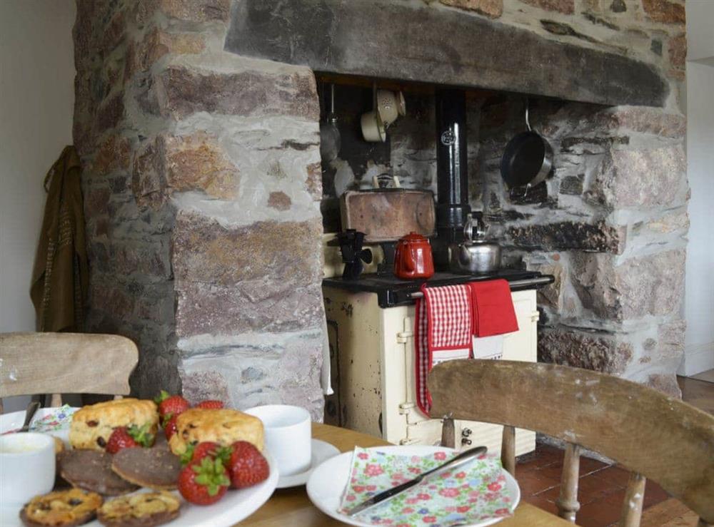 Kitchen and breakfast area (photo 3) at Tre Anna Lodge in Dwyran, near Llanfairpwllgwyngyll, Anglesey, Gwynedd