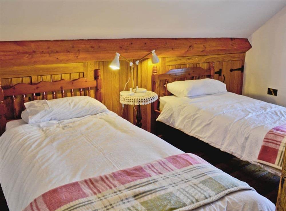 Twin bedroom at Tre Fardre in St George, near Abergele, Clwyd