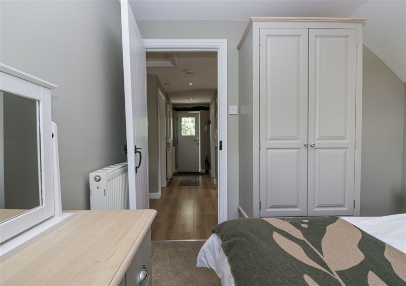 One of the 2 bedrooms (photo 2) at Treacle, Carnforth