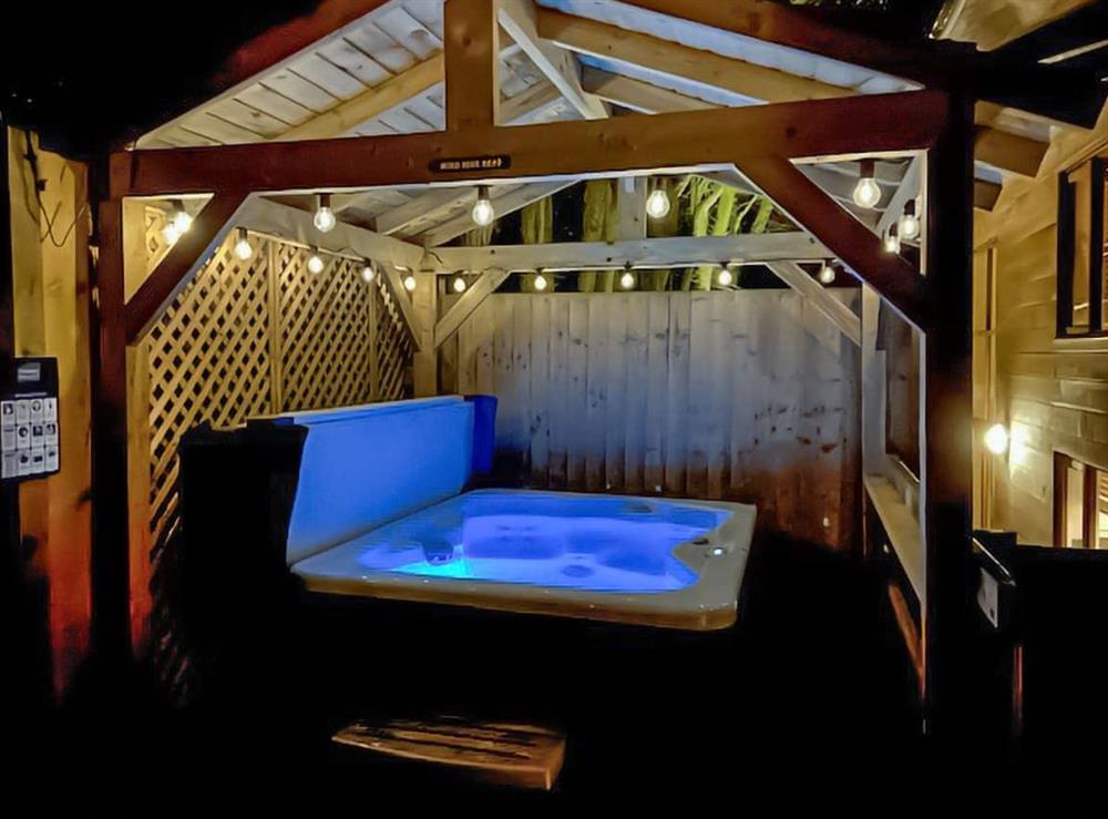 Hot tub at Trebellan in Porthtowan, Cornwall