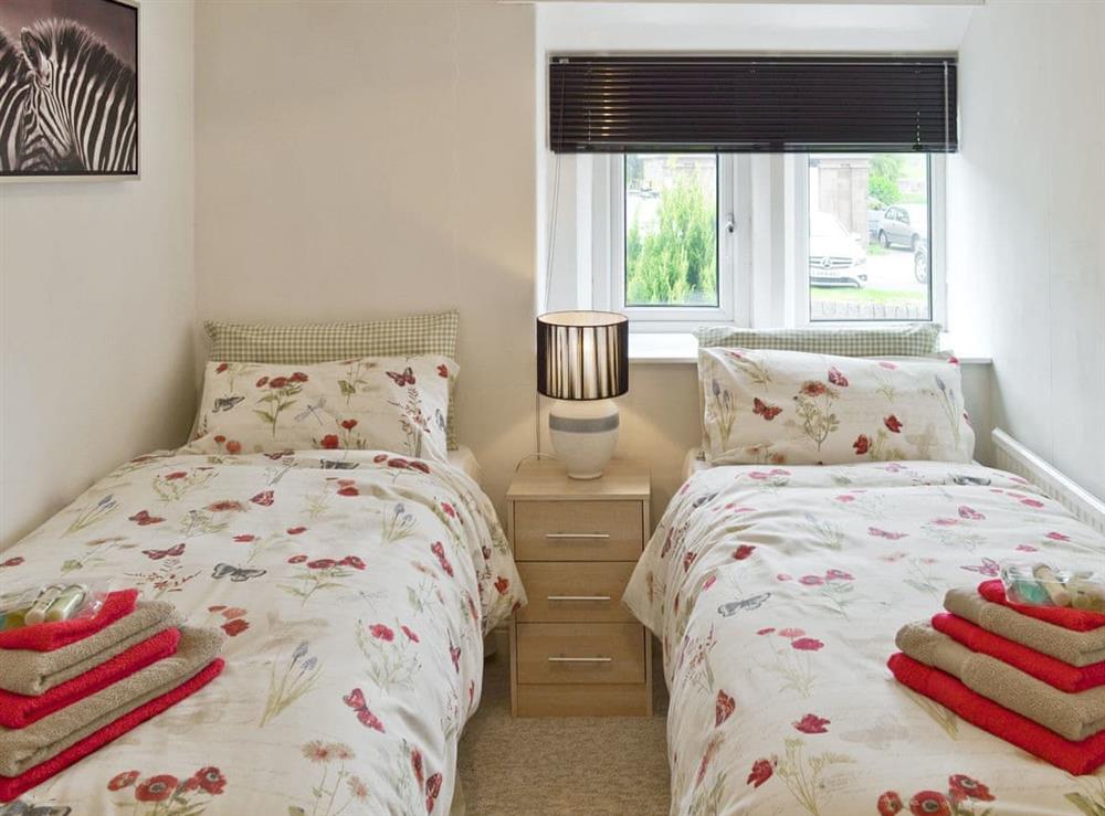 Twin bedroom at Tree Tops in Bakewell, Derbyshire