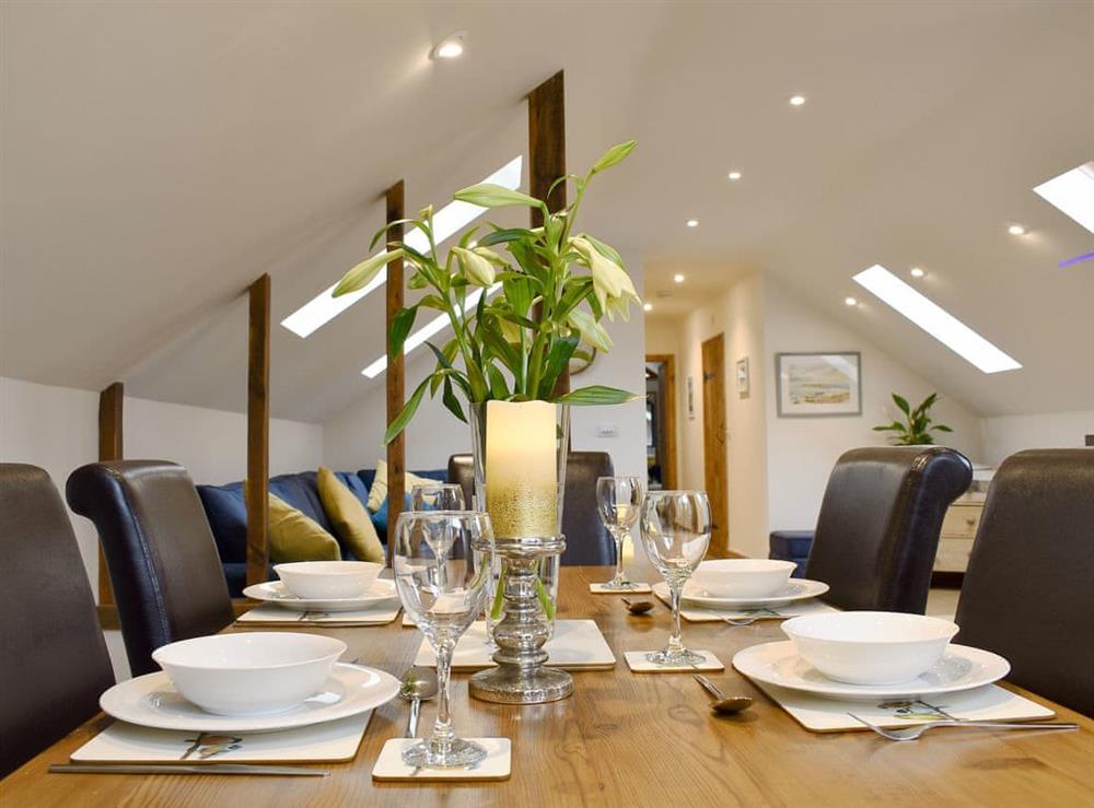 Attractive dining area at Tree View Lodge in Uggeshall, Suffolk