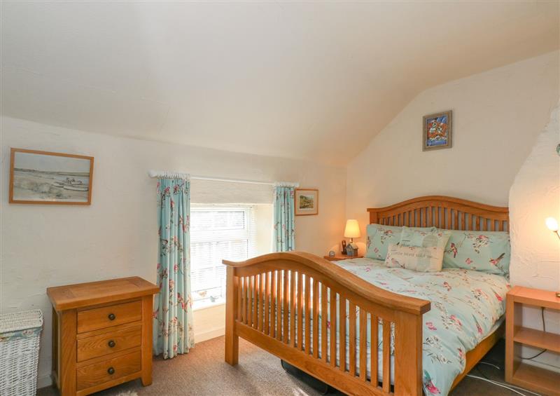 A bedroom in Treecreeper Cottage at Treecreeper Cottage, East Rudham near Great Massingham